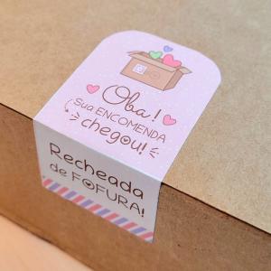 Lacre adesivo personalizado para caixa 8x5 cm - 42 unidades