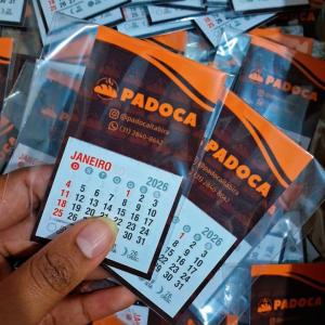 Calendário magnético personalizado 5cm x 8,8cm - 50 unidades